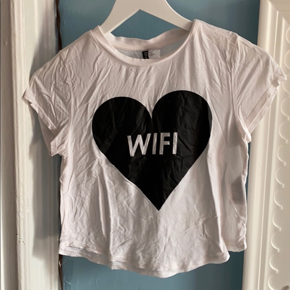 A crop top